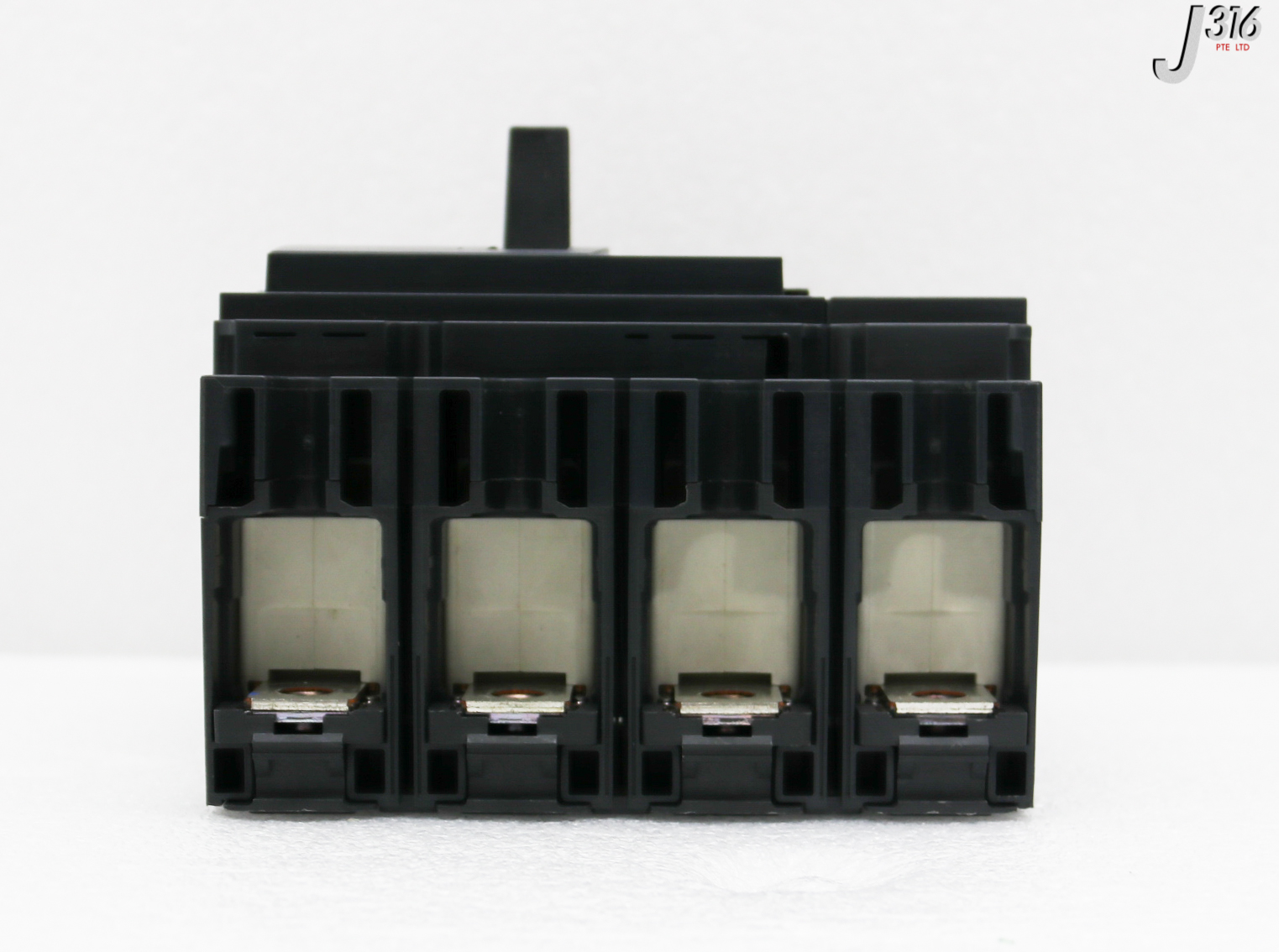 33867 SCHNEIDER ELECTRIC 4-POLE CIRCUIT BREAKER, 70/100A, LV429640